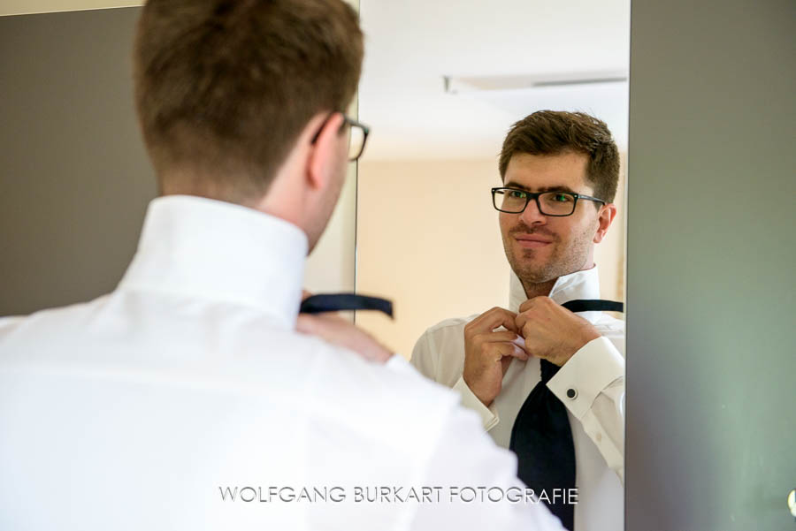 Hochzeits-Fotograf Bayern, Bräutigam Vorbereitung