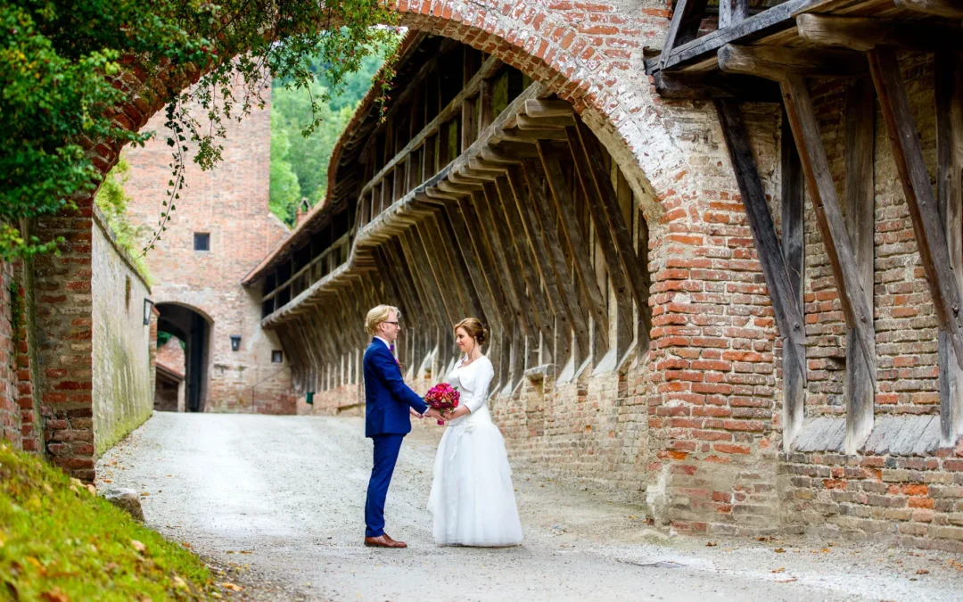 Hochzeit zwischen Burgromantik und Gartenidylle – Trausnitz & Augustlhof in Landshut