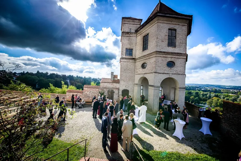 Grandiose Kulisse während des Empfangs bei einer Hochzeit in Oberbayern