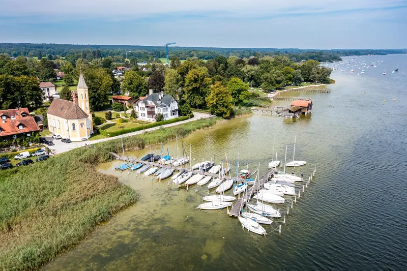 Drohnenfoto einer Hochzeit in Diessen am Ammersee